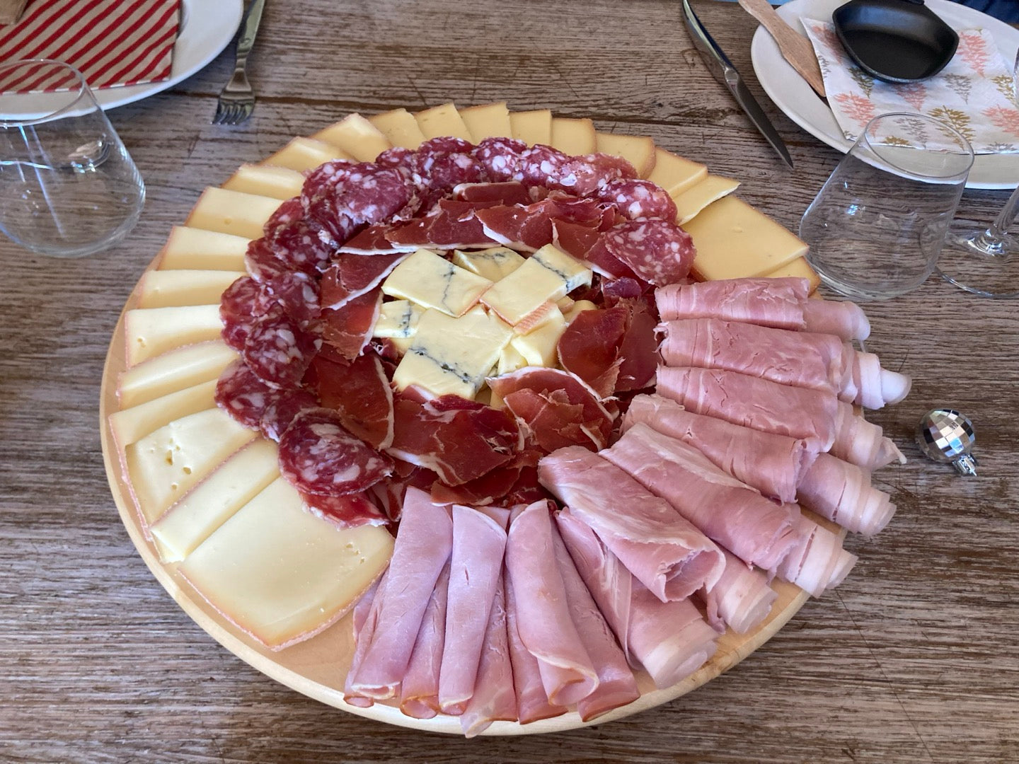 Les plateaux et planches